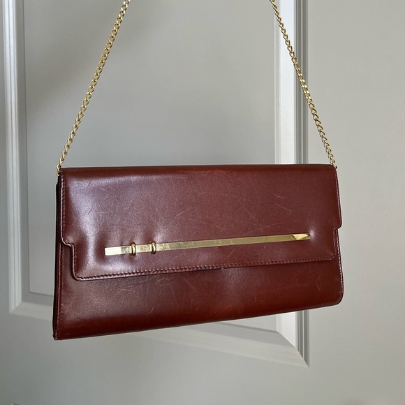 Vintage Handbags - Vintage leather clutch